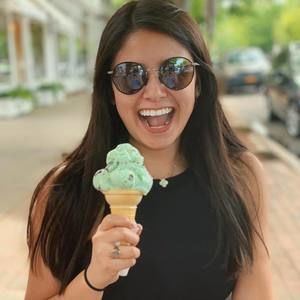 Meet your Posher, Amelia